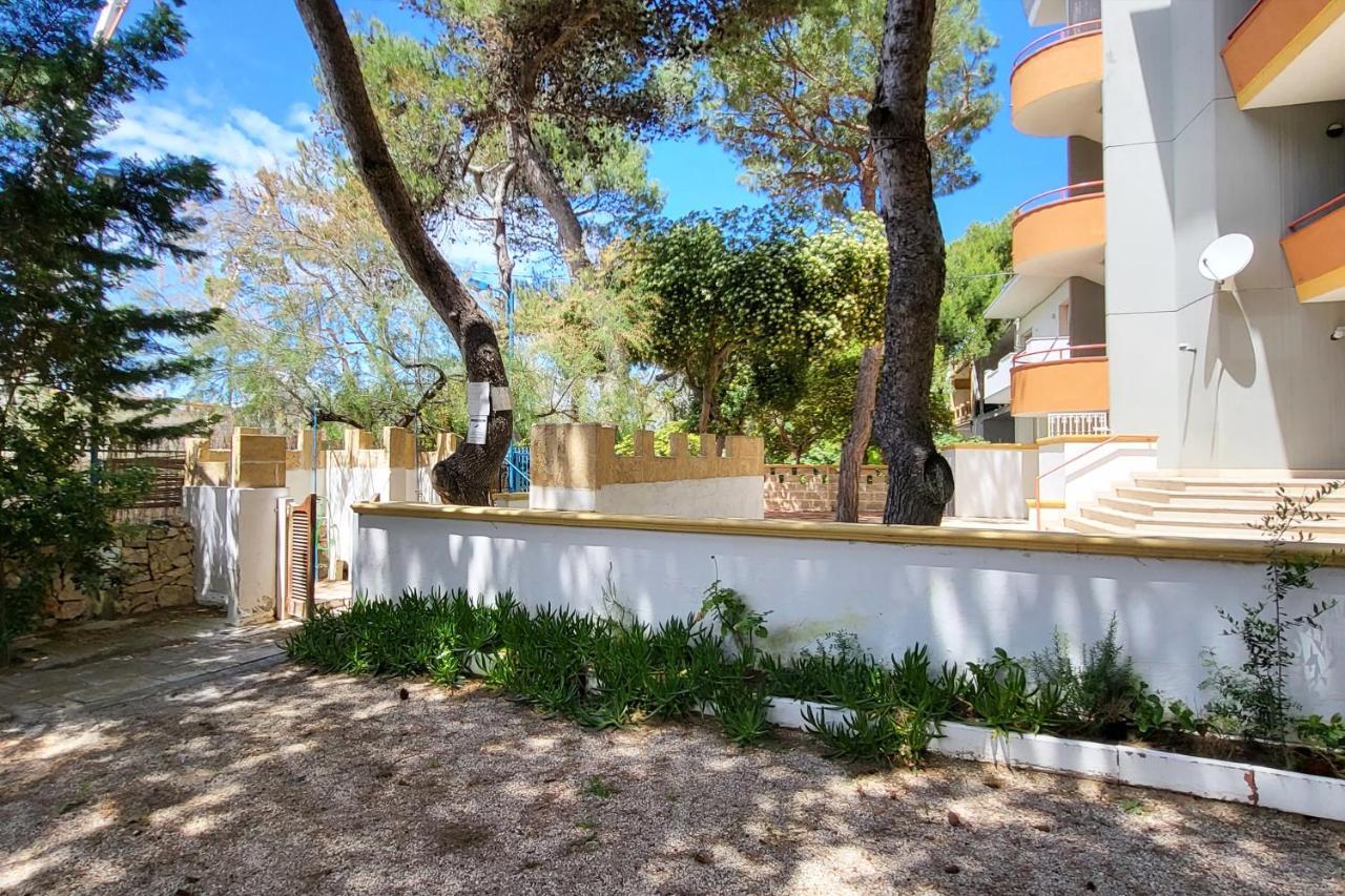 Luxury Suites & Apartment Con Accesso Alla Spiaggia E Parcheggio Privato - Vista Mare Lido Conchiglia Exterior photo